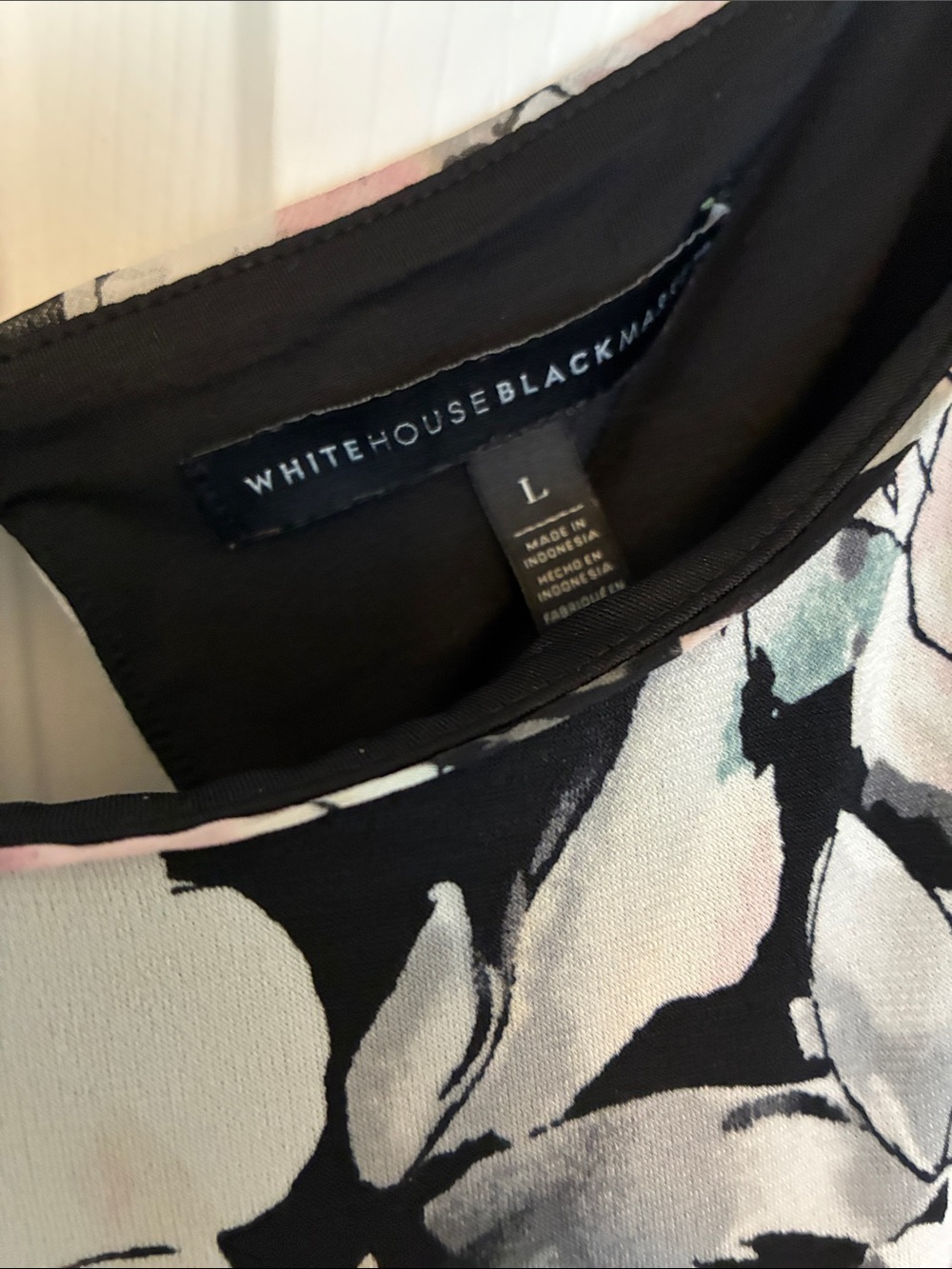 Pretty Black Floral Blouse - Picture 2 of 8